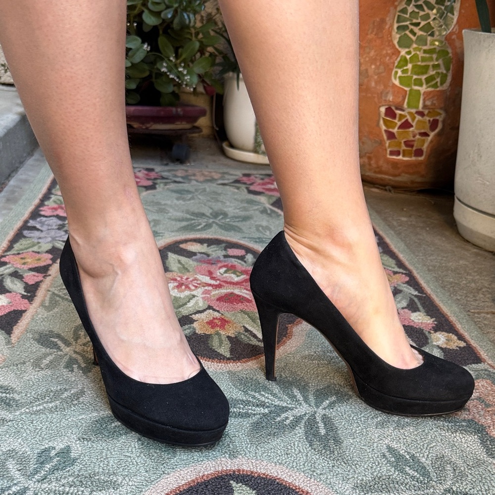 Classic Vintage Black Gucci Suede Leather High Heel Pumps